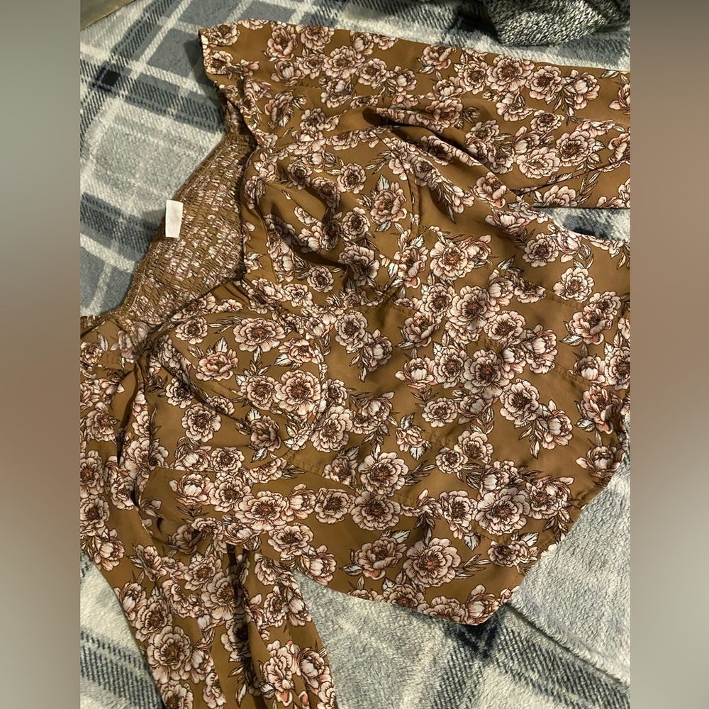 Long sleeved flower print boho top🤎🌸